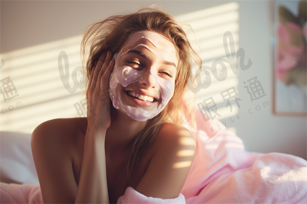 修复成本：包膜挛缩修复费用比初装贵多少？健保能报销吗？